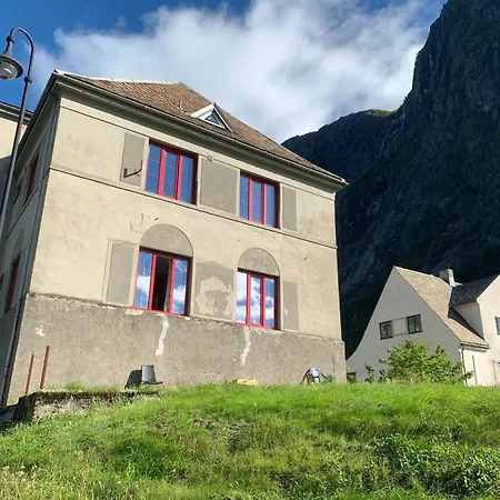 Luksusowy namiot Fjordshelter Gramping *